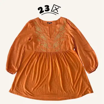 23구 자수 개더 절개 블라우스 4L 빅 사이즈