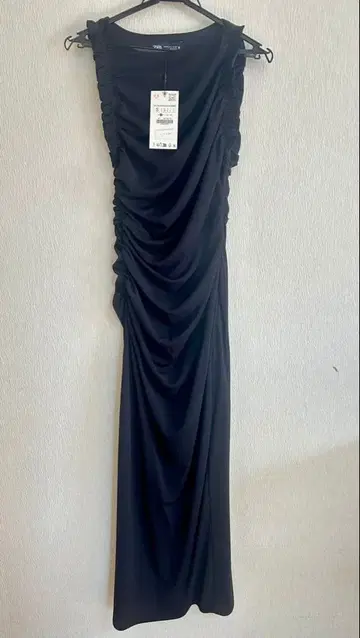 택 포함 미사용 새상품 ZARA 드레이프 디테일 미디 원피스 S