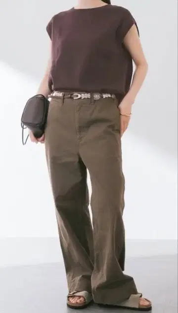 FRAMeWORK 오버사이즈 치노 팬츠