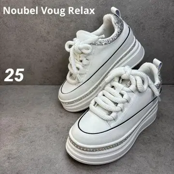 전시품 미사용! NoubelVougRelax 통굽 큐빅 스니커즈