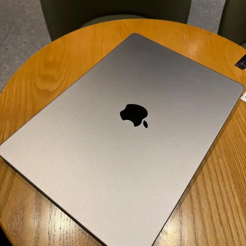 맥북프로 M1 Max 32gb 1tb 14인치