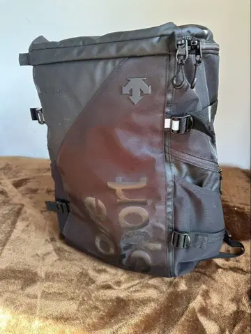 DESCENTE DMAPJA05 블랙 백팩