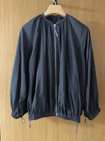 비어즐리 24AW BEARDSLEY 개더 블루종 블랙 긴팔