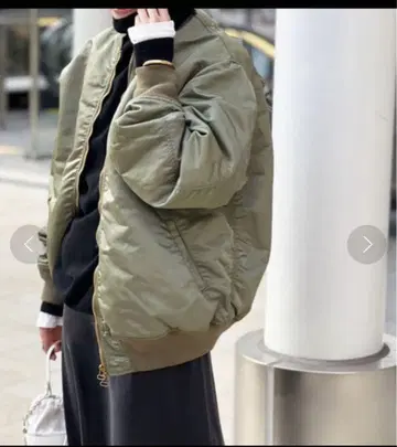 두지엠 클라세 누빔 military 블루종