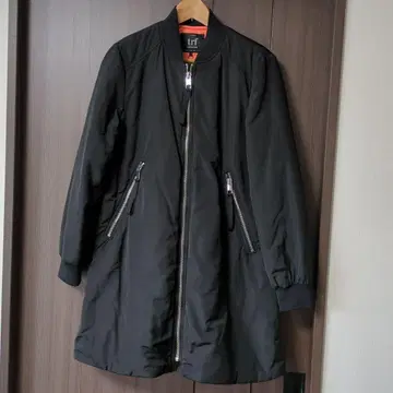 자라 블랙 미디 기장 코트