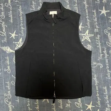 스틸 바이 핸드 STILL BY HAND 스탠드 칼라 베스트 48 블랙