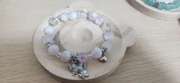 핑크 계열 비즈 하트 참 팔찌