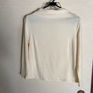 부드러운 보틀넥 풀오버