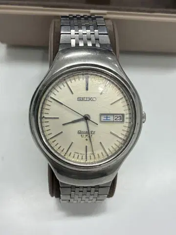 SEIKO 5H23 쿼츠 손목시계