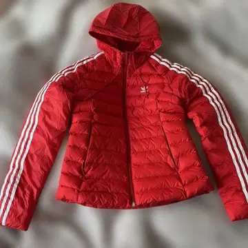 adidas 레드 다운 자켓 후드 부착 미착용