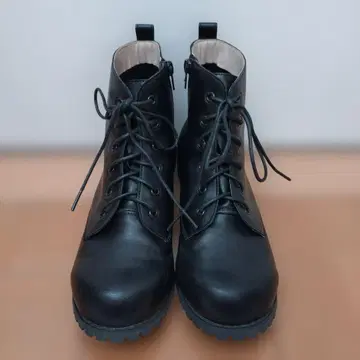 졸업식 블랙 부츠 사나 25cm