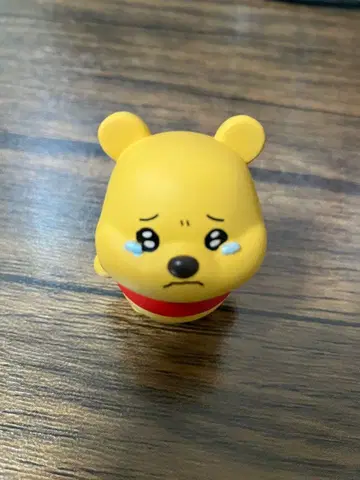 푸우 피규어 눈물