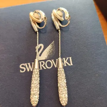 SWAROVSKI/스와로브스키/귀찌/롱 귀찌/파베