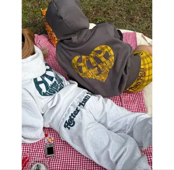 wiggle wiggle x HTH heart logo hoodie