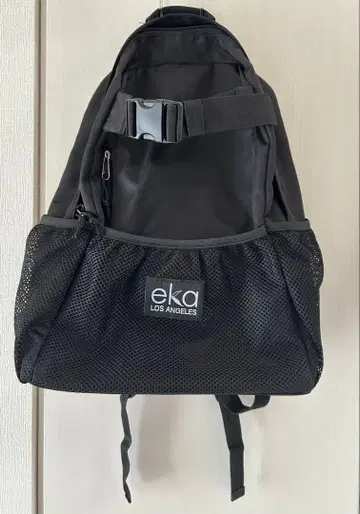 eka 메쉬 포켓 블랙 백팩