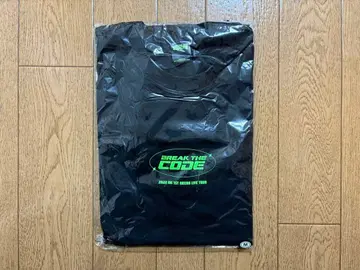 INI BTC 티셔츠 M