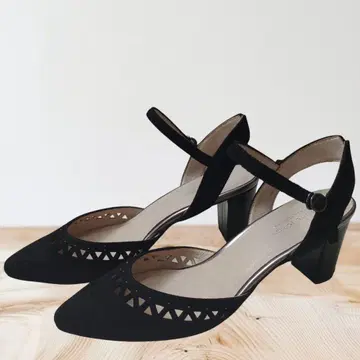 Marie femme 펌프스 블랙 컷 아웃 디자인 23.5