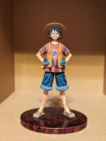 루피 리페인트 피규어 [ FILM RED ]