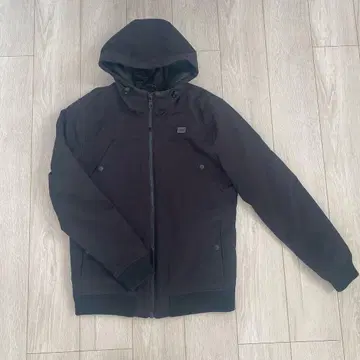 Bershka 블랙 충전솜 후드 부착 자켓 M 사이즈