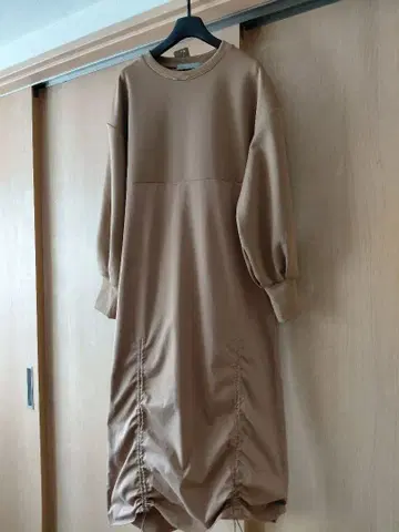 새상품 택 포함 드로우 스트링 롱 원피스