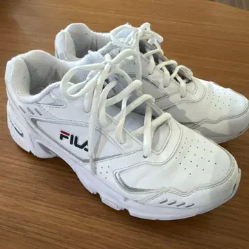 FILA 통굽 스니커즈 화이트