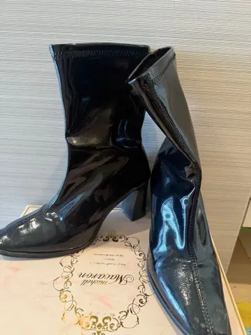 부츠 사쿠라 사쿠노아