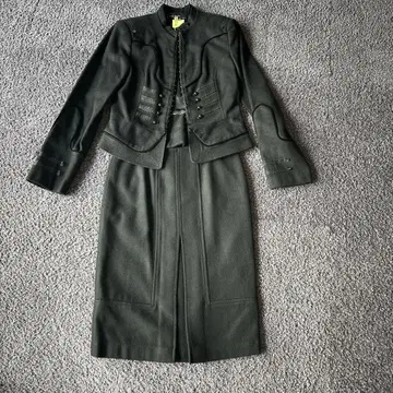 ZARA 울 수트 사이즈 S