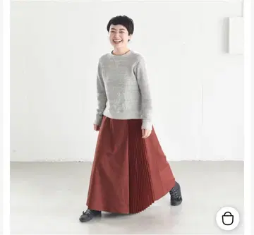 북유럽 생활 잡화점 사이드 플리츠 스커트