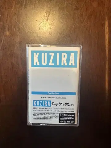 KUZIRA Pay The Piper 카세트 테이프