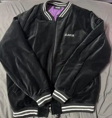 XLARGE 벨로아 자켓 블랙 자수 디자인 XL 벨로아 자켓