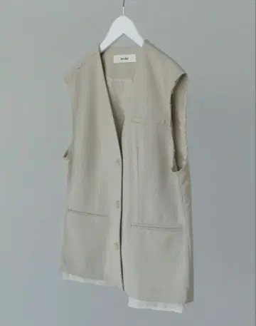 [ unuke ] Cutoff Twill Vest 아이보리 36