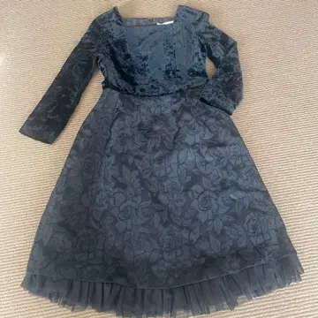 제인 마플 블랙 벨벳과 레이스 원피스