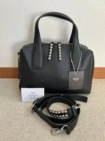 ear PAPILLONNER 이아파피요네 스터드 숄더백