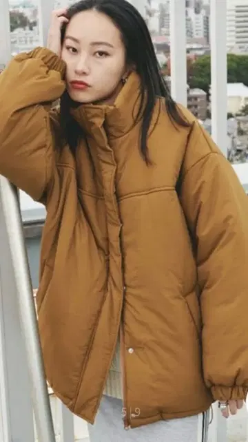 Auntie Rosa Holiday 충전솜 오버 사이즈 코트 / 블루종