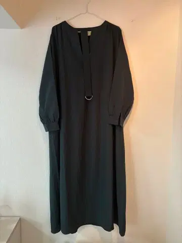 Jayro 다크 그린 롱 원피스 허리 마크 벨트 포함