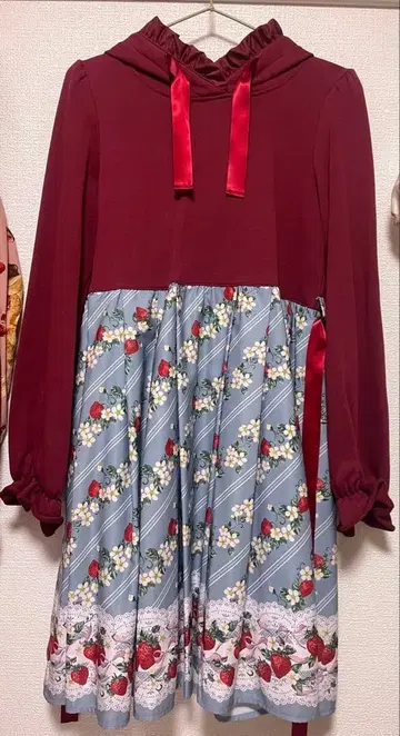 axes femme kawaii 후드티 원피스 딸기 무늬