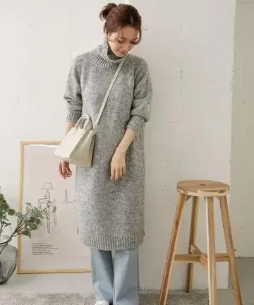 어반 리서치 도어스 믹스 컬러 니트 원피스 그레이