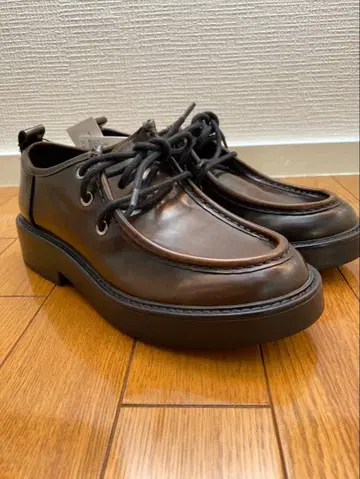 자라 로퍼 23.5cm