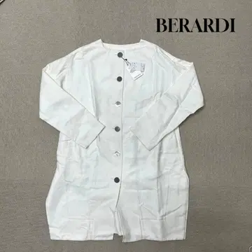 새상품 BERARDI 노카라 코트 긴팔 화이트 M 사이즈 여성용