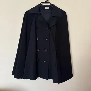 새상품급 작년 구매 블랙 더블 브레스트 판초 케이프 코트