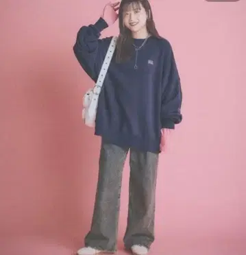 지나시스 JEANASIS MIKU 기획 로고 맨투맨