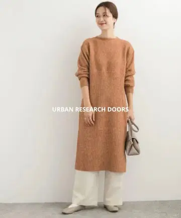 URBAN RESEARCH DOORS 리브 절개 니트 원피스