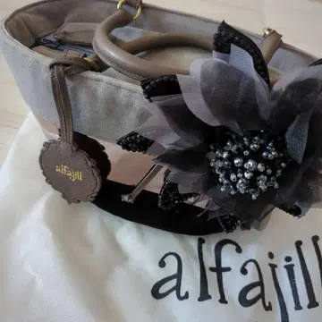 alfajill 플라워 모티브 핸드백 미사용 새상품