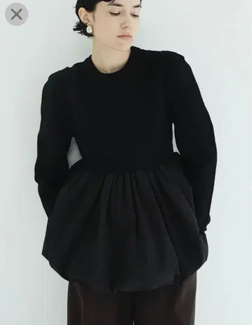 DOCKING POWERSHOULDER KNIT TOPS 블랙