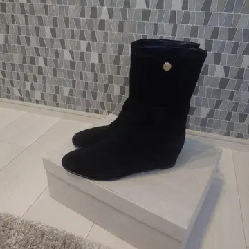 지미추 블랙스에이드 숏부츠