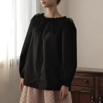 unminou 튤 칼라 블라우스 블랙 미사용품