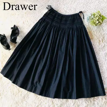 13만 미사용급 드로어 개버딘 플리츠 스커트 22년 현행 네이비