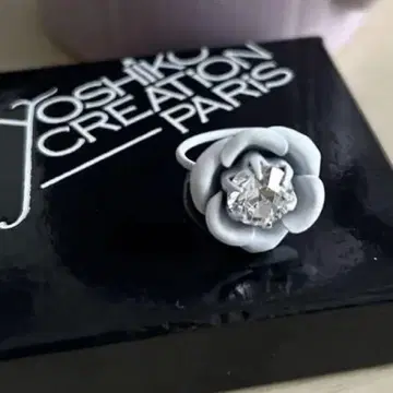 YOSHIKO CREATION PARIS 꽃 모티브 반지