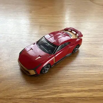 초회 한정판 토미카 프리미엄 23 닛산 GT-R50 by 이타르 디자인