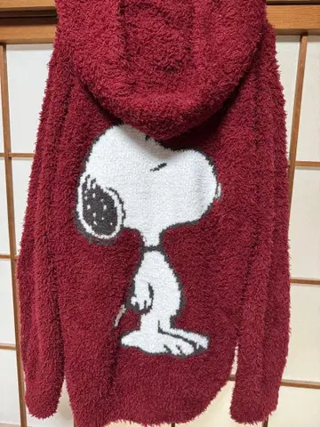 완판템 희귀 레어 젤라피케 PEANUTS 콜라보 복슬복슬 룸웨어